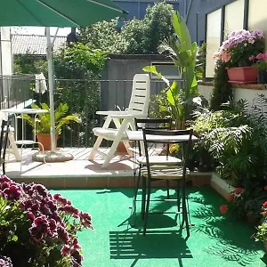 Piccadilly House Bed and breakfast