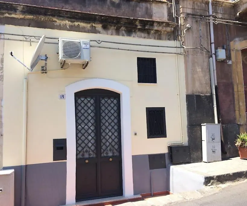 Vila La Casa Al Teatro Katánie 0*, CTA